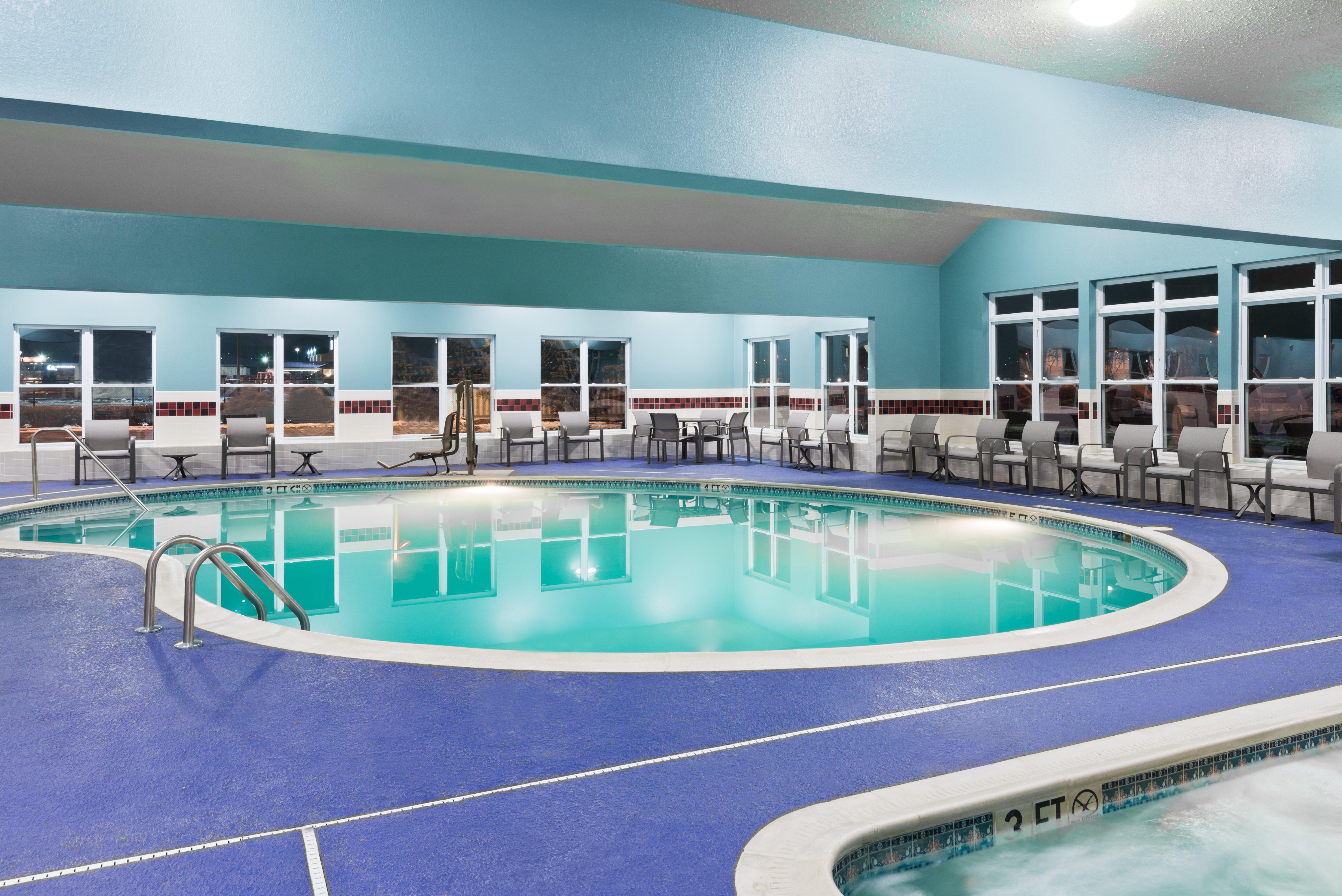 Holiday Inn Express & Suites - Columbus Airport East By Ihg Экстерьер фото