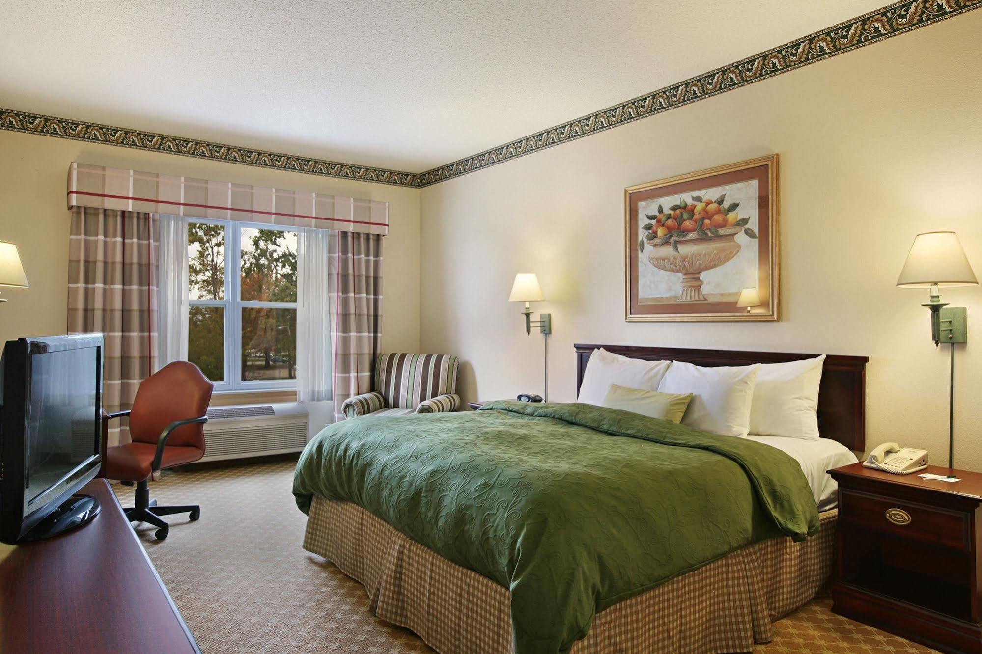 Holiday Inn Express & Suites - Columbus Airport East By Ihg Экстерьер фото