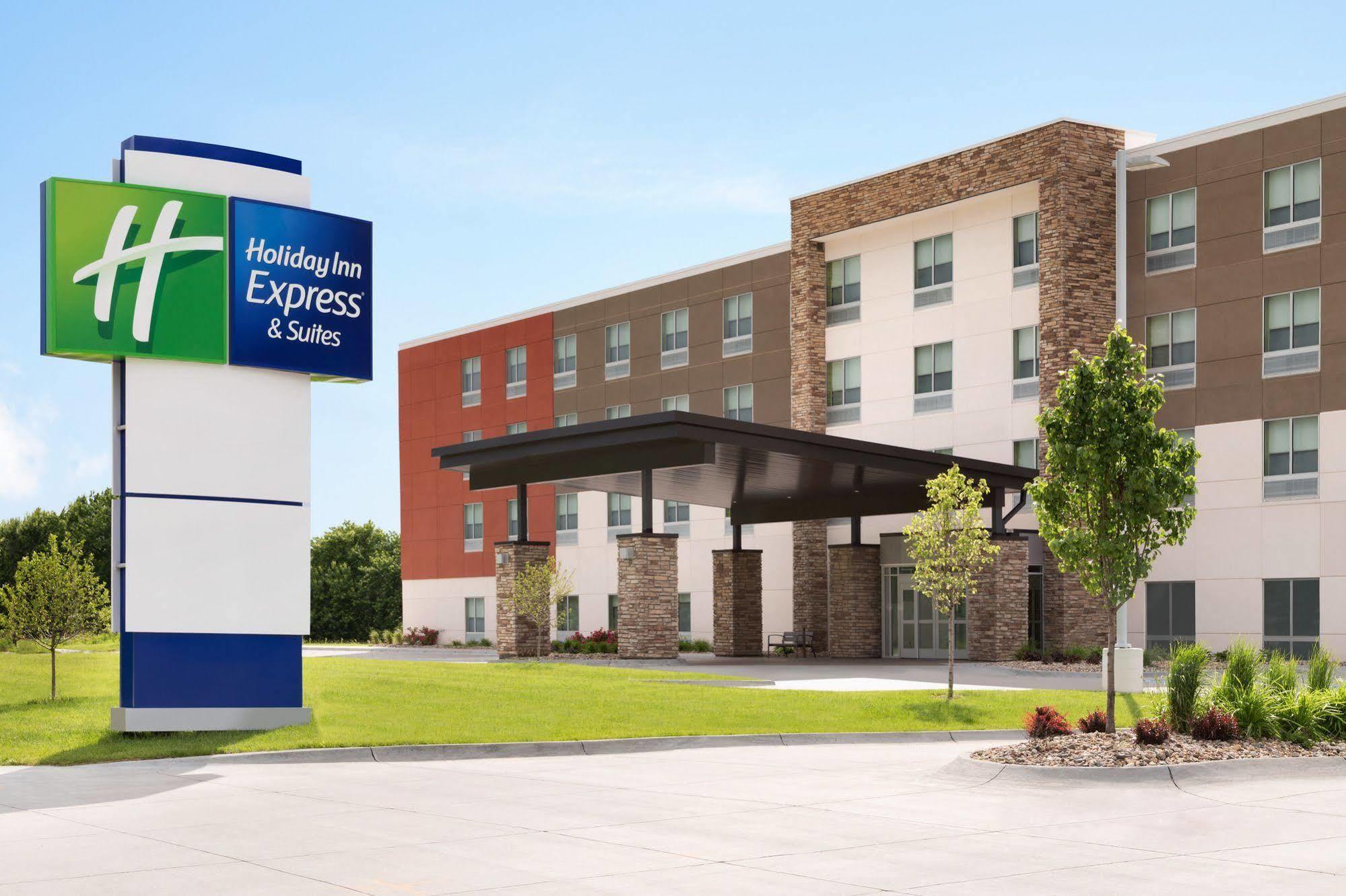 Holiday Inn Express & Suites - Columbus Airport East By Ihg Экстерьер фото